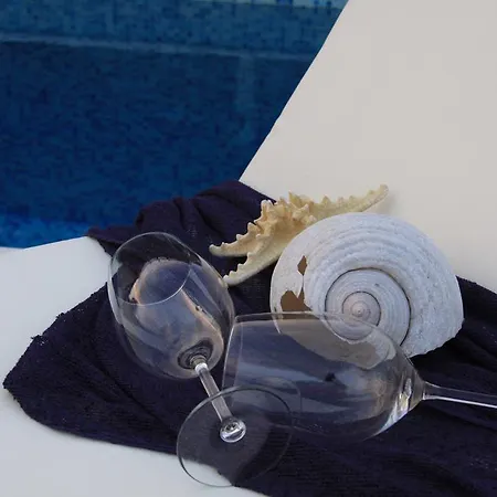 Mirothea Alonissos * Alónnisos